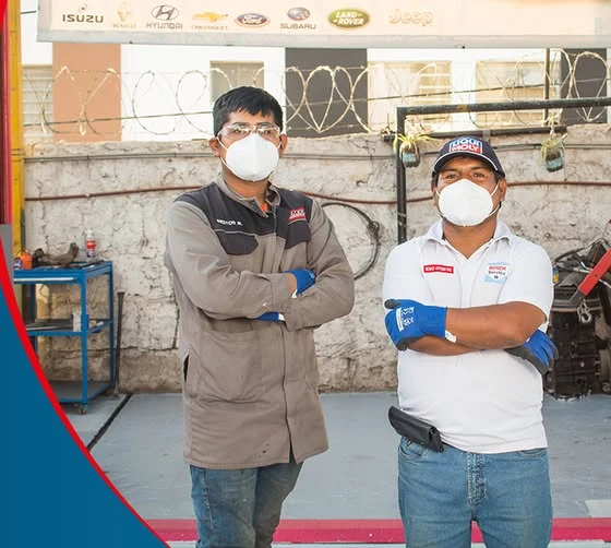 Trabajo mecánico en NEMAX Automotriz